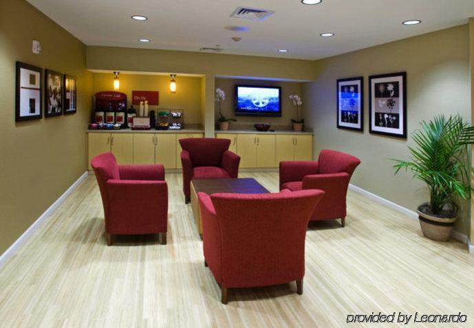 Towneplace Suites Columbus Beltér fotó